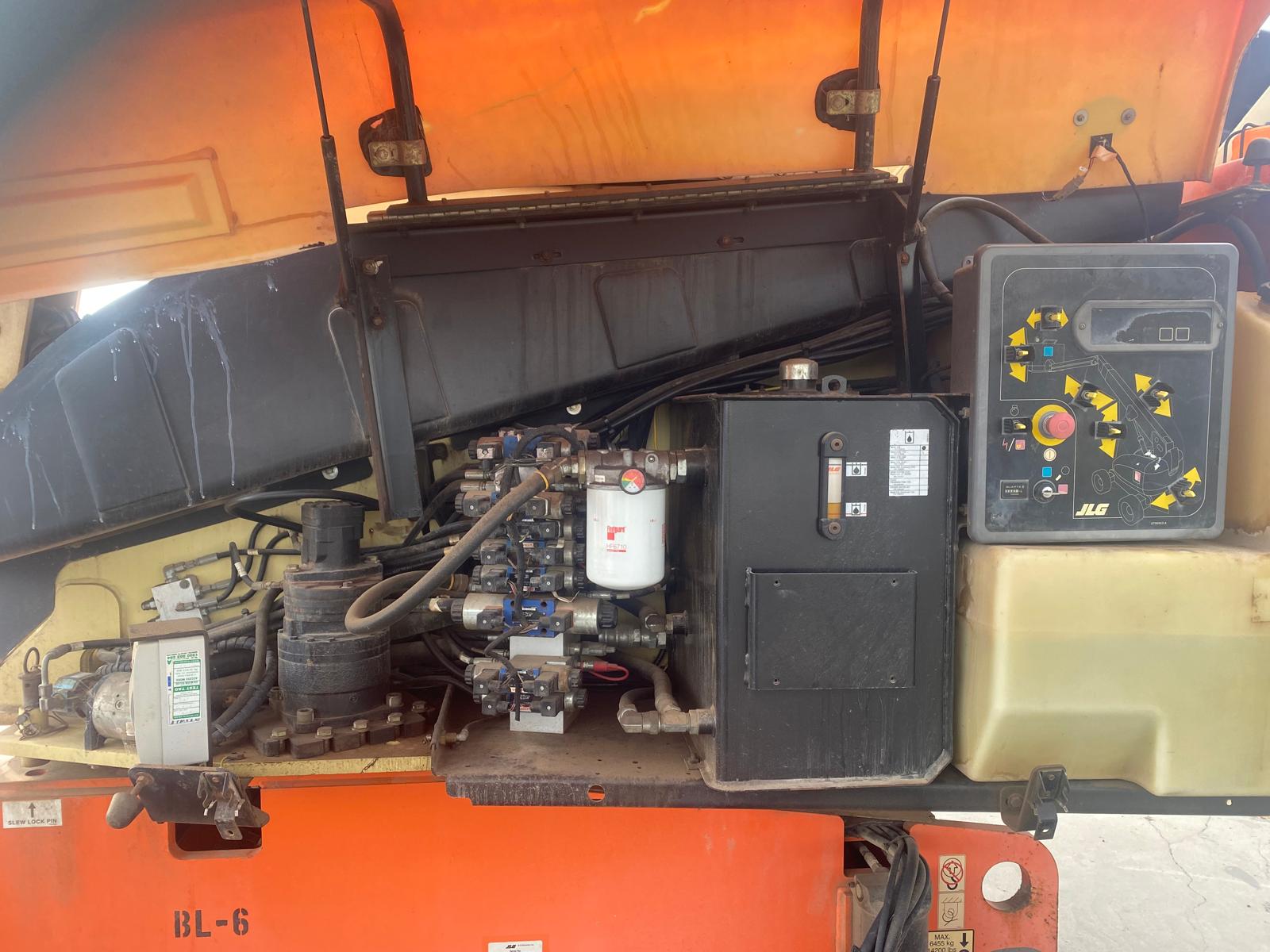 Sold - Telescopic Boom Lift - View 2